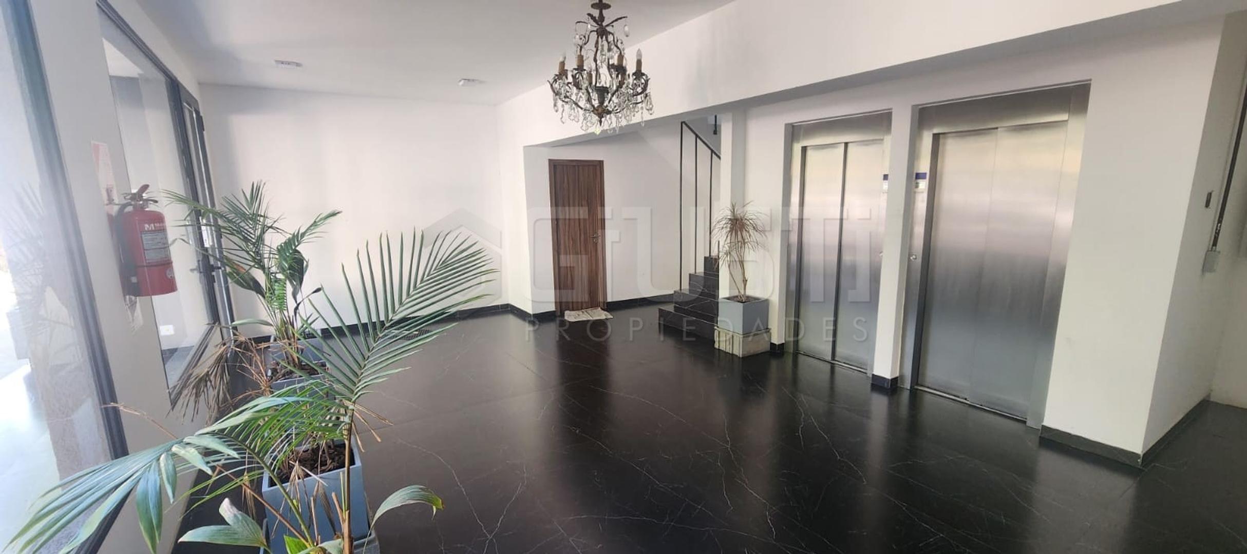 Departamento en Alquiler en Moron Sur, $ 500.000