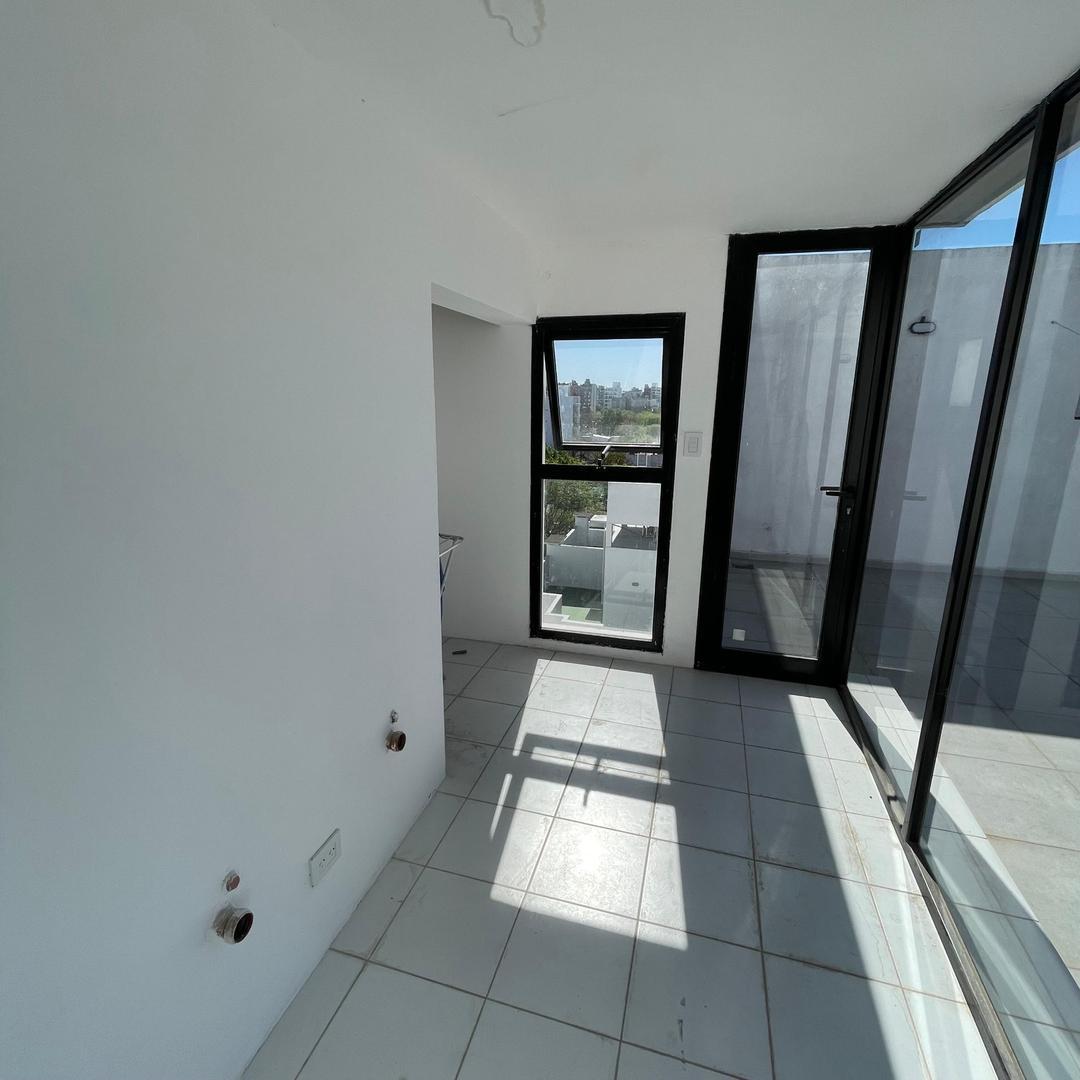 MONOAMBIENTE EN CALLE 17