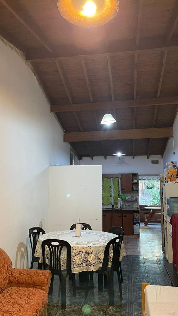 Casa 4 ambientes con 1 baño