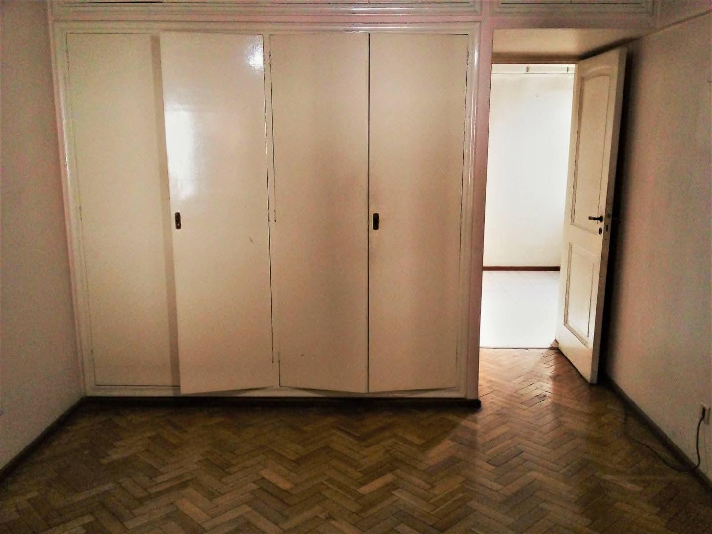 Departamento 5 ambientes con 3 baños