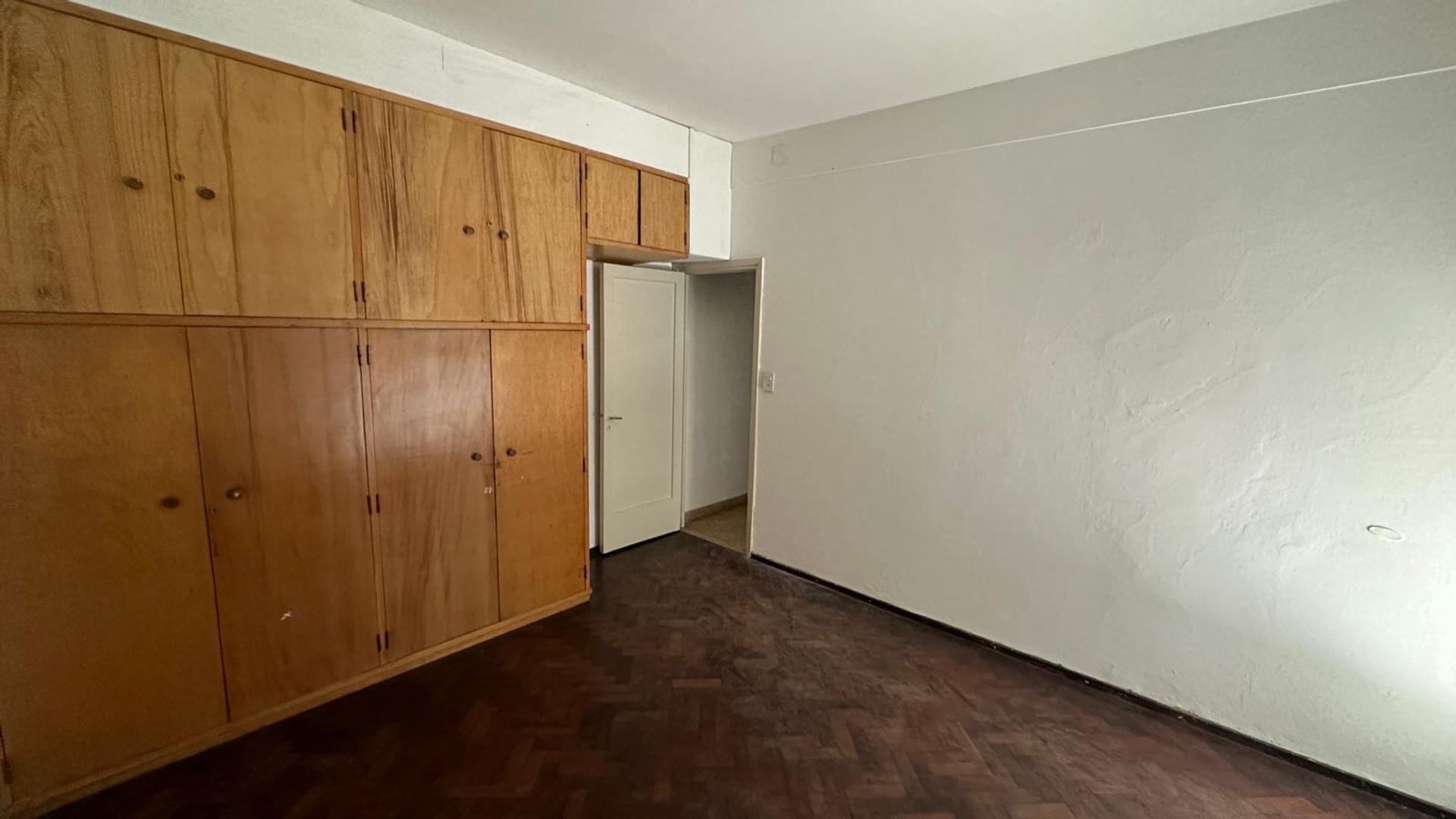 Casa 2 dorm + 2 comodines en excelente ubicacion