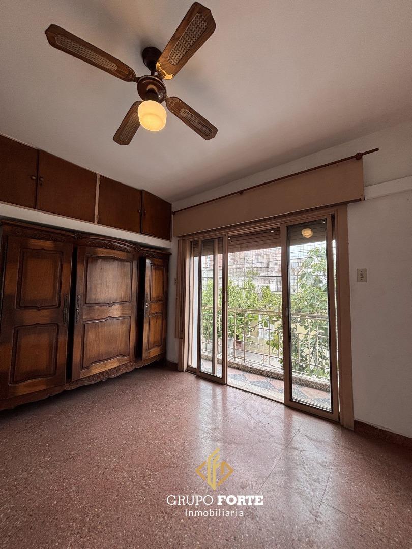 Santa Rosa 2200, Piso 1