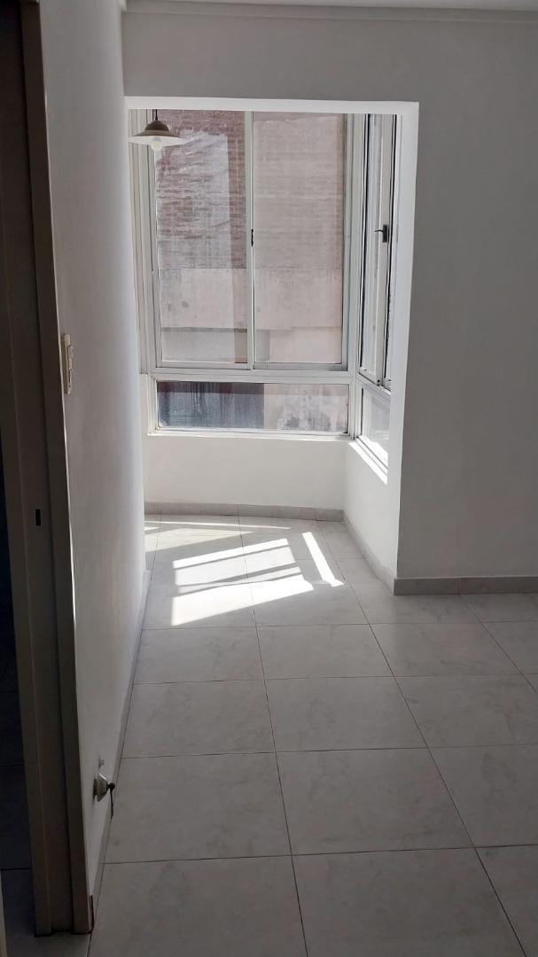 Monseñor Zaspe 2800, Piso 2