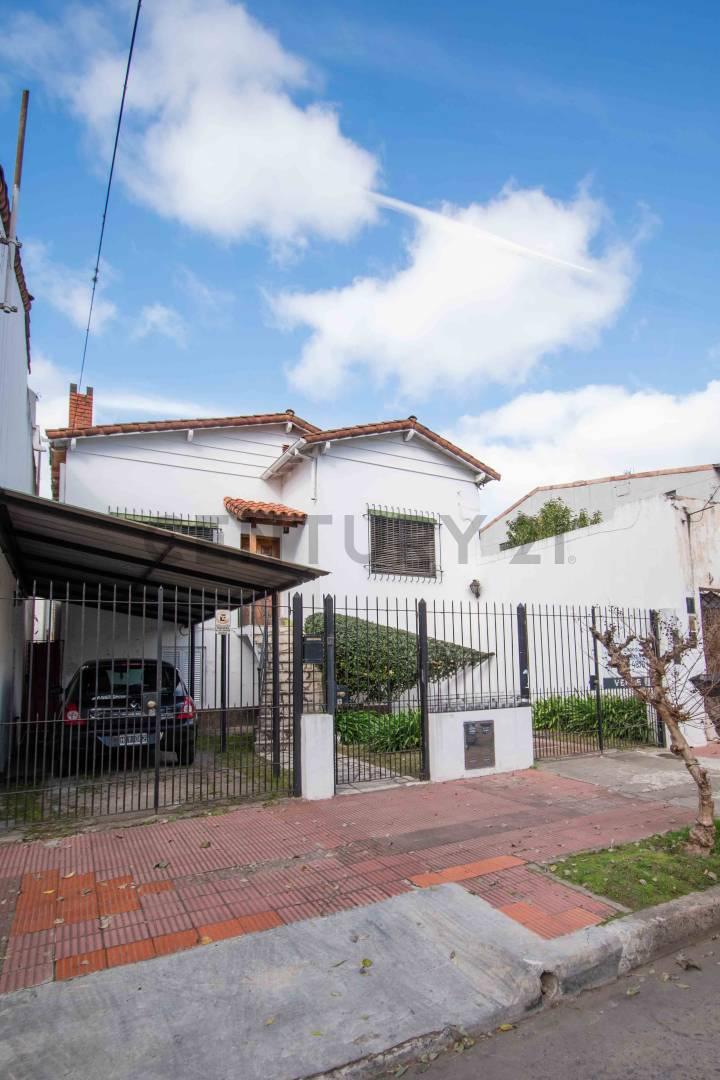 CASA A LA VENTA EN TIGRE CENTRO!