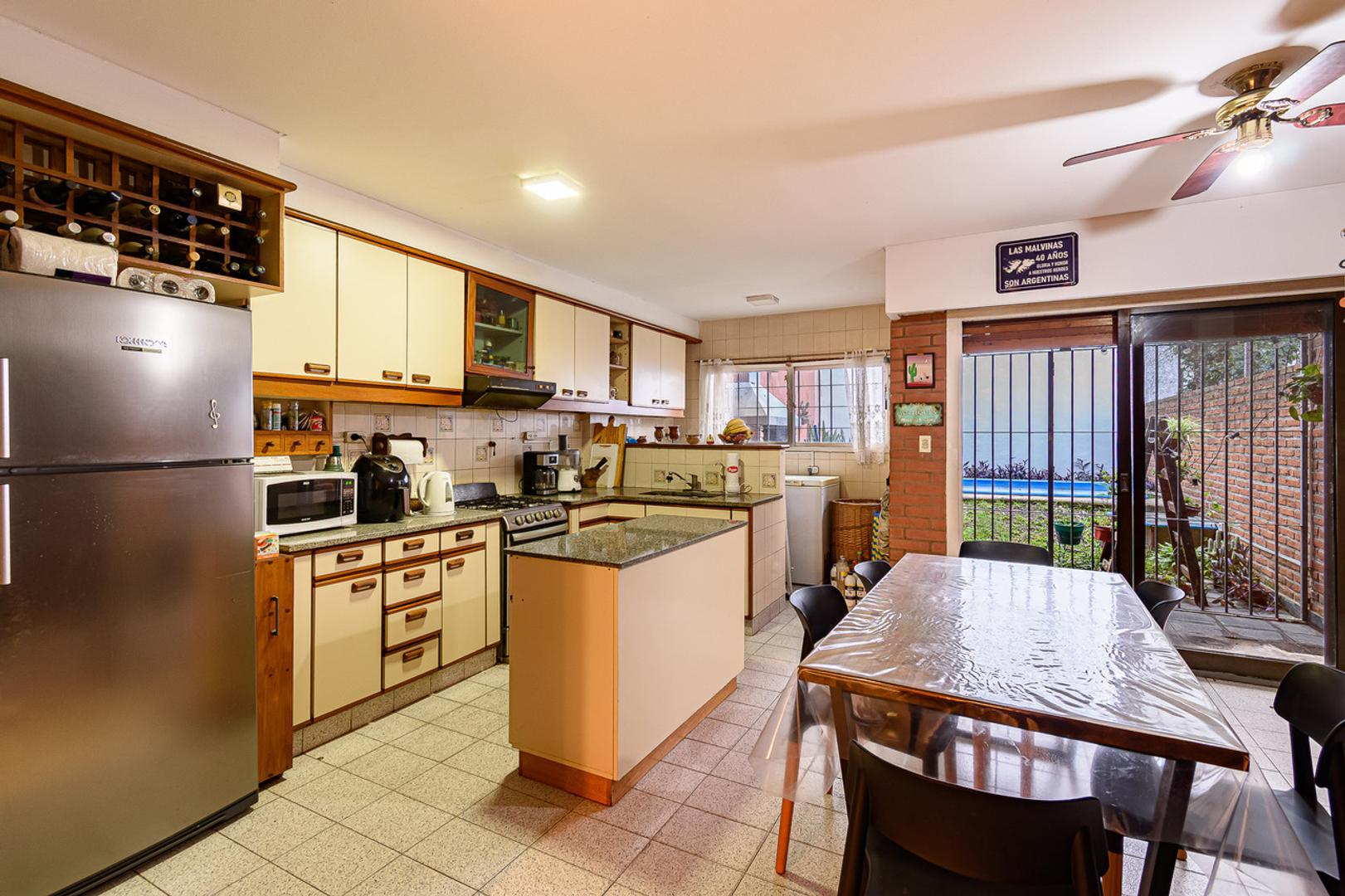 Depto Tipo Casa en Venta en Saavedra, USD 350.000