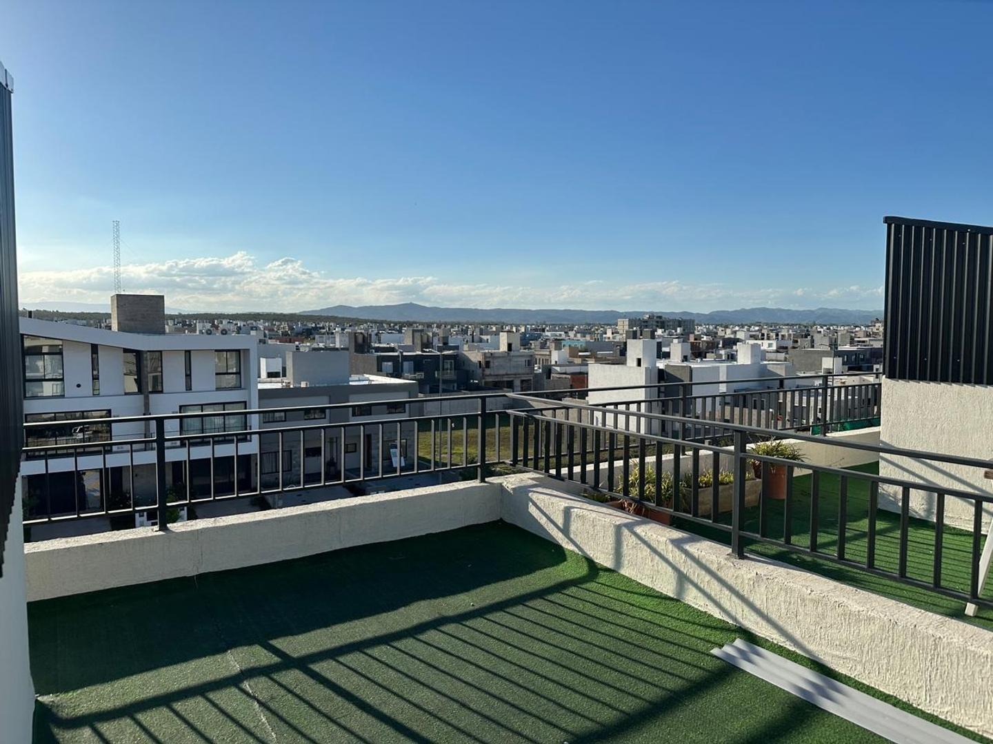 Departamento en Alquiler con 2 cocheras