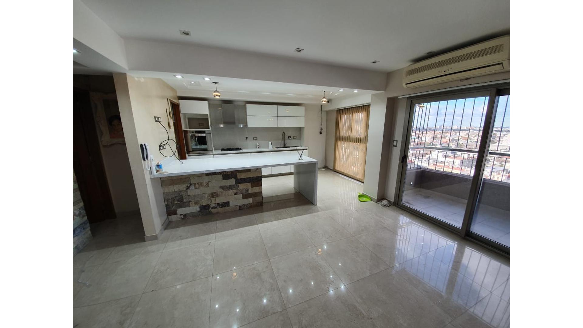 Depto. 4 Ambientes - Valentín Alsina.