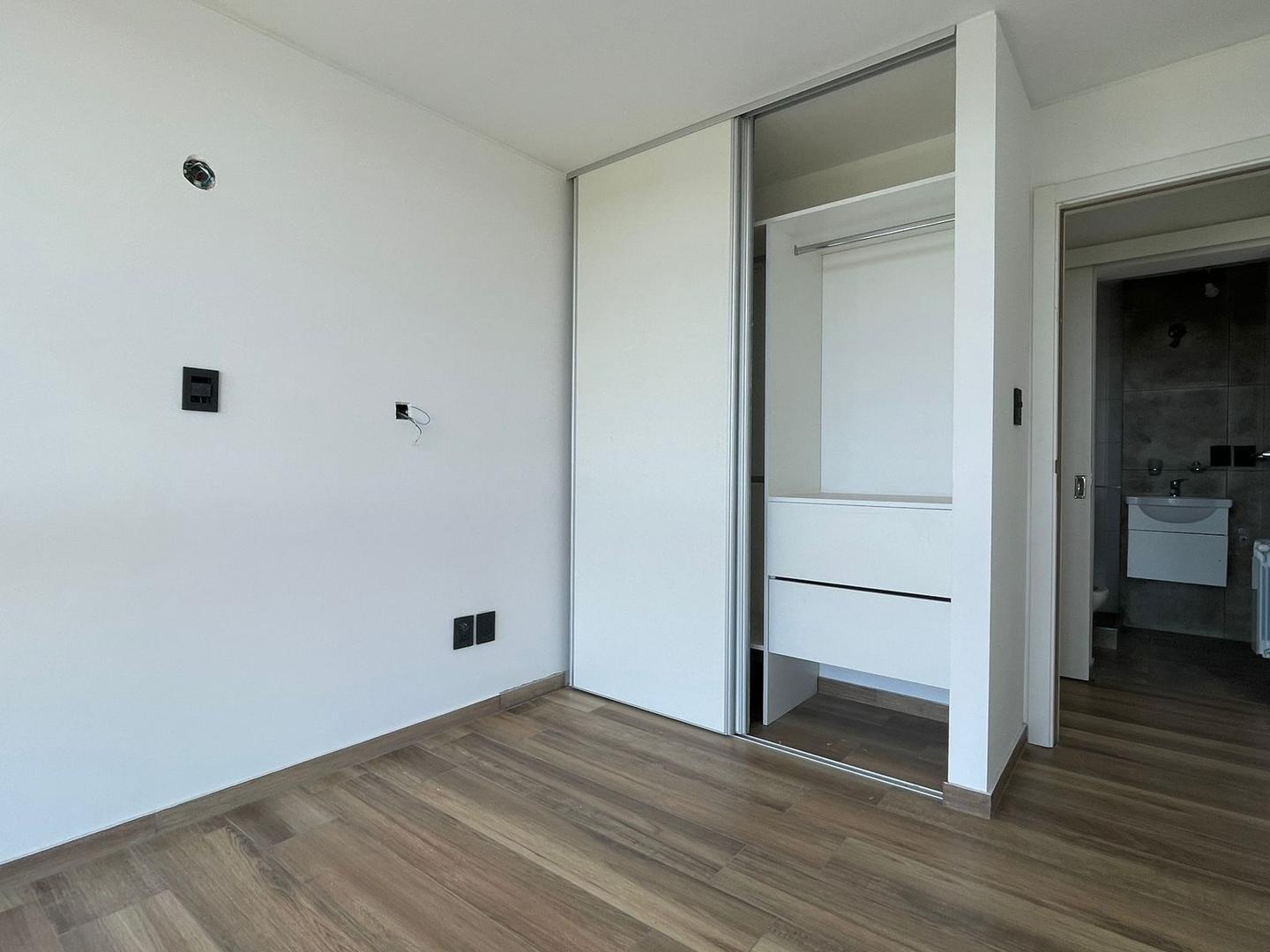 Departamento en Venta en Haedo, USD 220.000