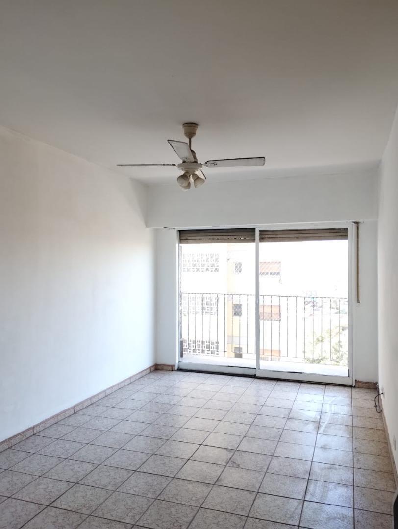 ALQUILER - Depto 3 ambientes - Barrio Autopista, Tapiales