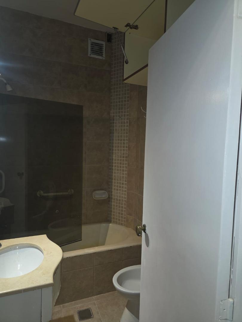 Departamento 5 ambientes con 3 baños