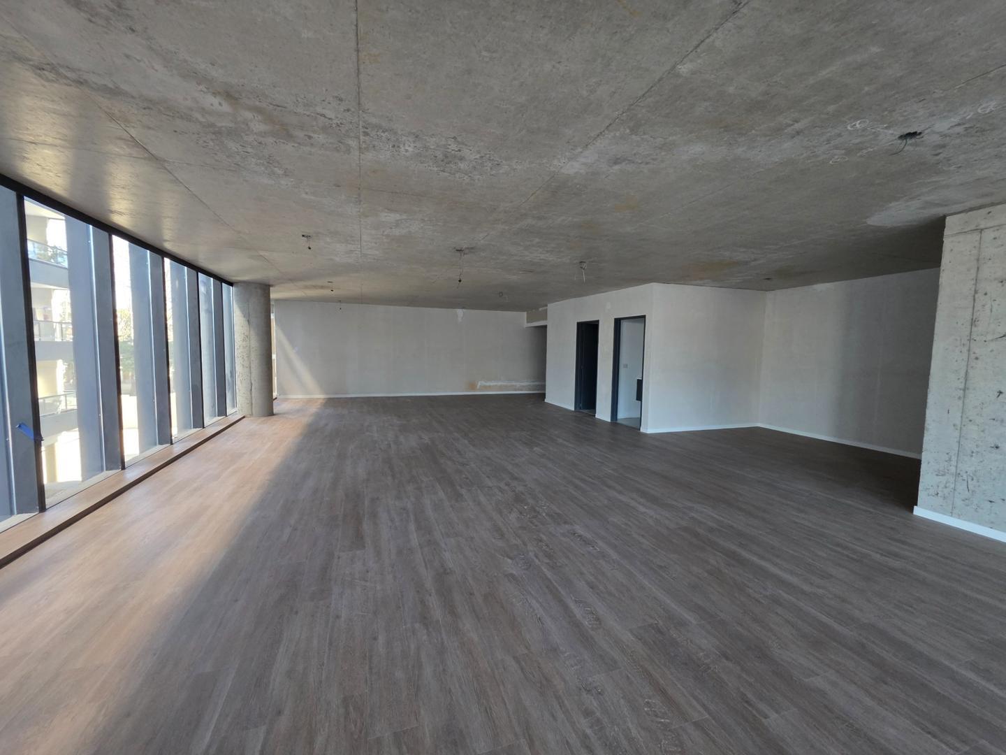 Oficina en Alquiler en Olivos, USD 3.800