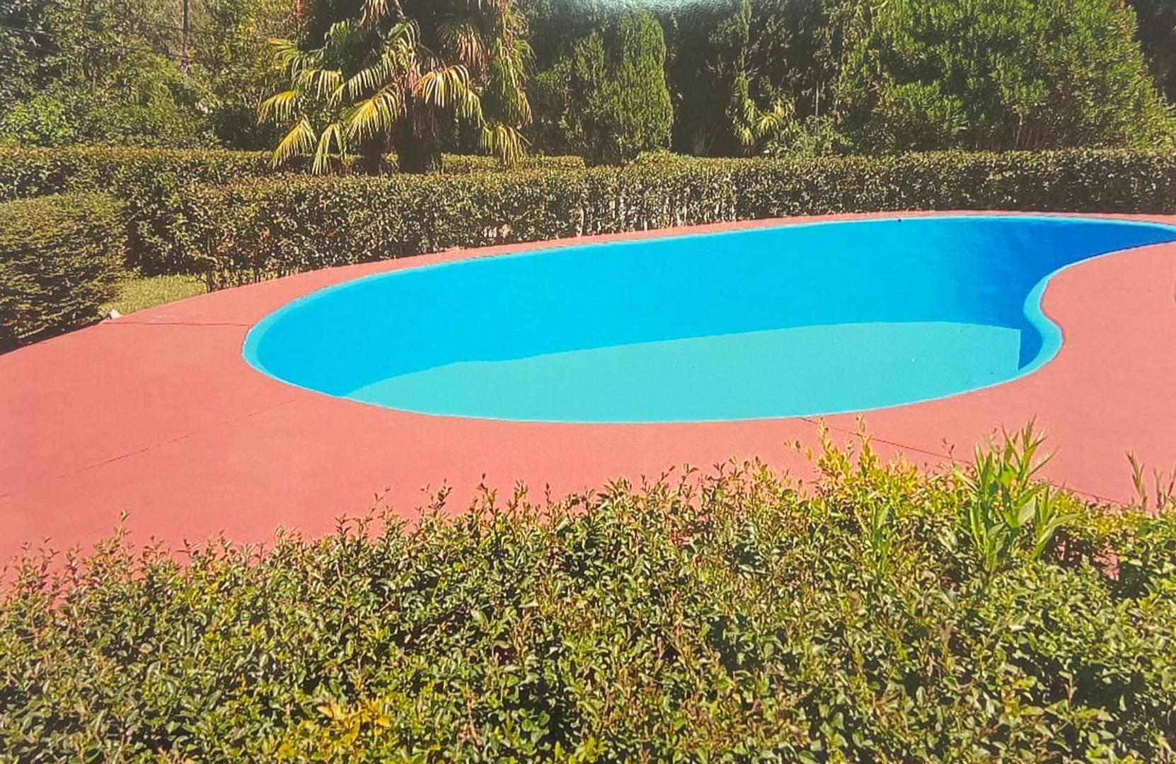 SE VENDE INCREIBLE PROPIEDAD EN LAS ROSAS