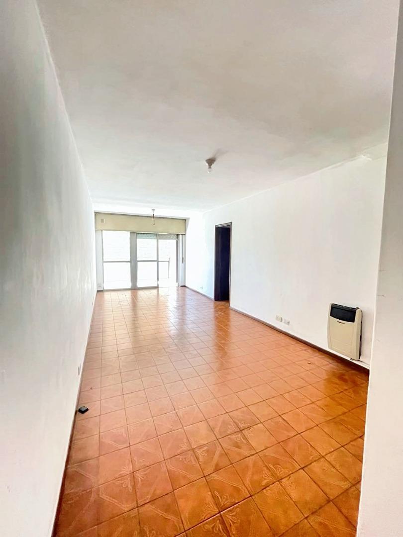 Departamento céntrico muy buena ubicación