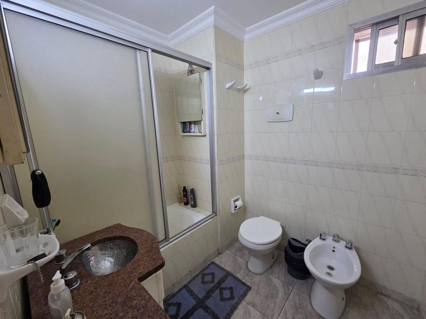 VENTA DEPARTAMENTO DOS DORMITORIOS CENTRO