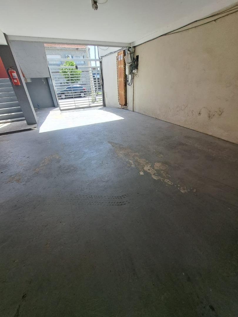 Departamento en Alquiler en Sarandi, $ 600.000