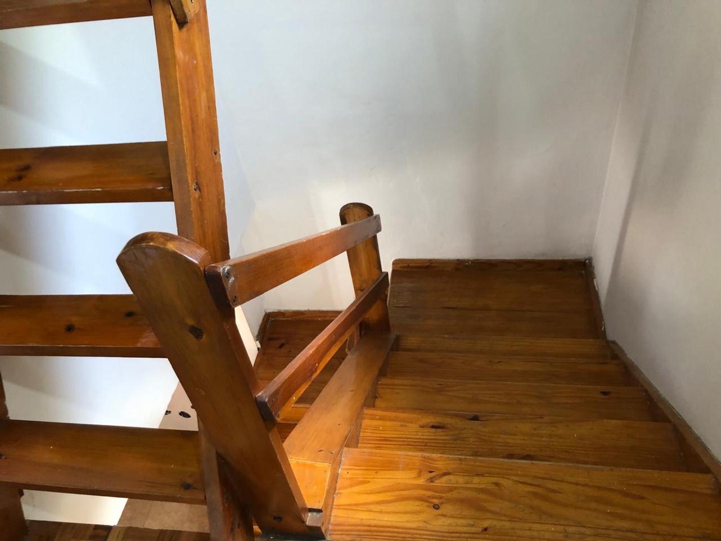 Casa en Alquiler con 1 cochera