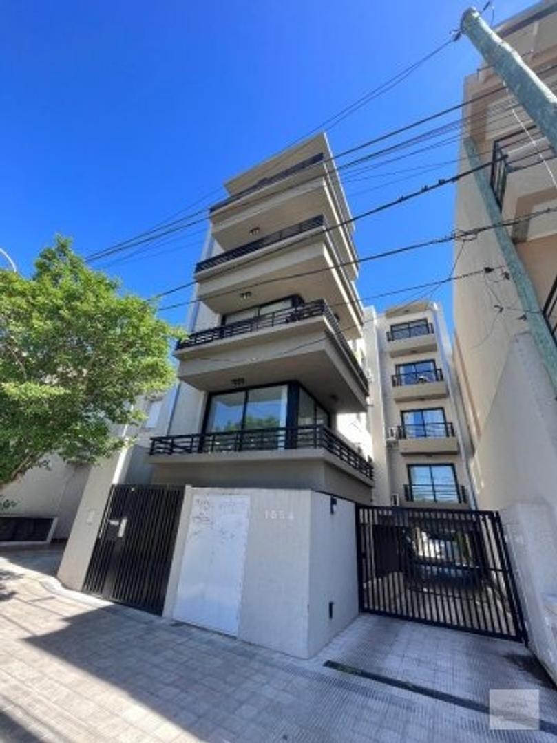 EXCELENTE DEPARTAMENTO 2 AMB CON COCHERA  EN TANDIL  