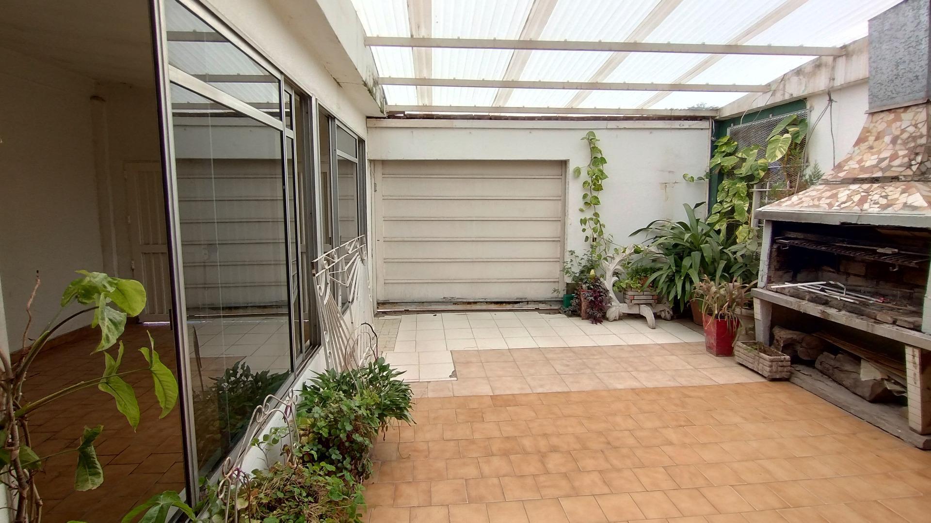 Casa en Venta en Bernal Oeste, USD 140.000