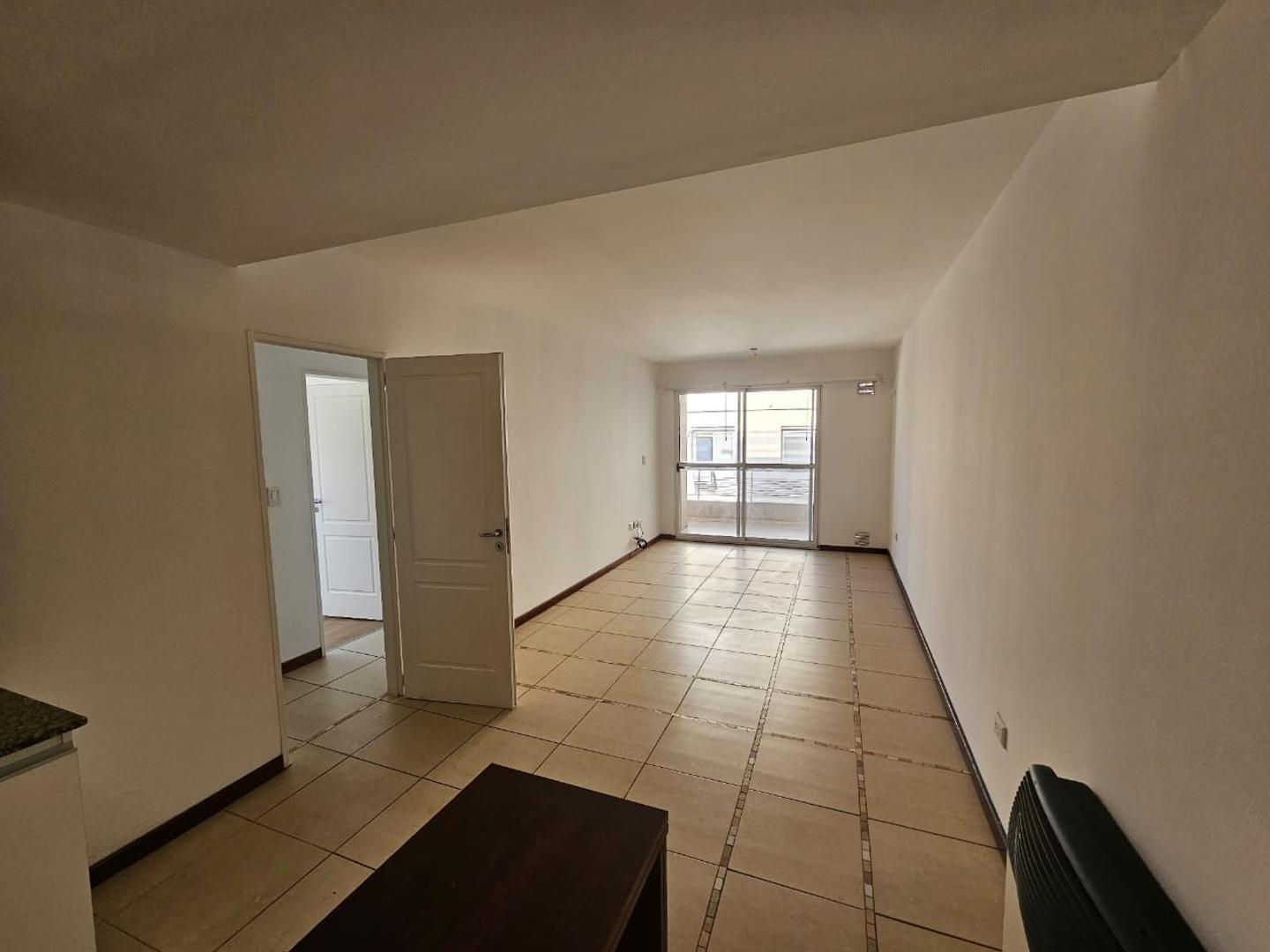 Buenos Aires 900, Piso 5