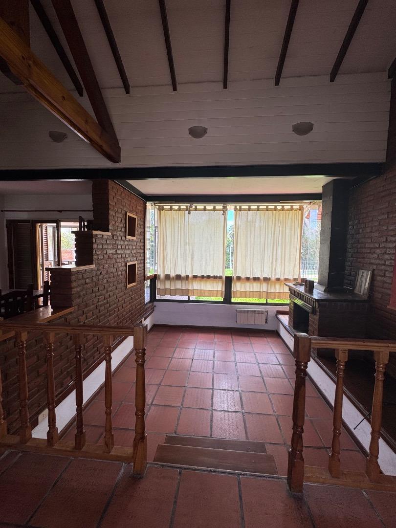 CASA EN VENTA EN BANCO PROVINCIA EN DOS LOTES