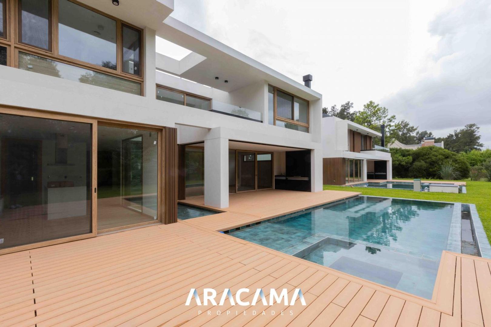 Saint Thomas Este 100