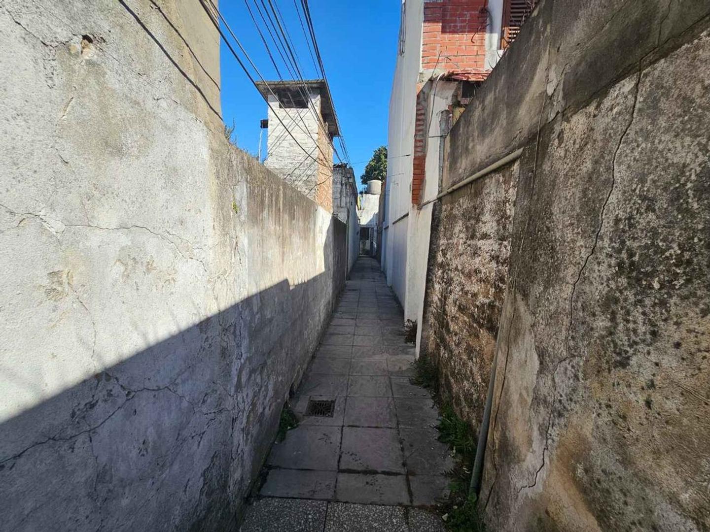 Depto Tipo Casa en Venta en Villa Lynch, USD 39.900