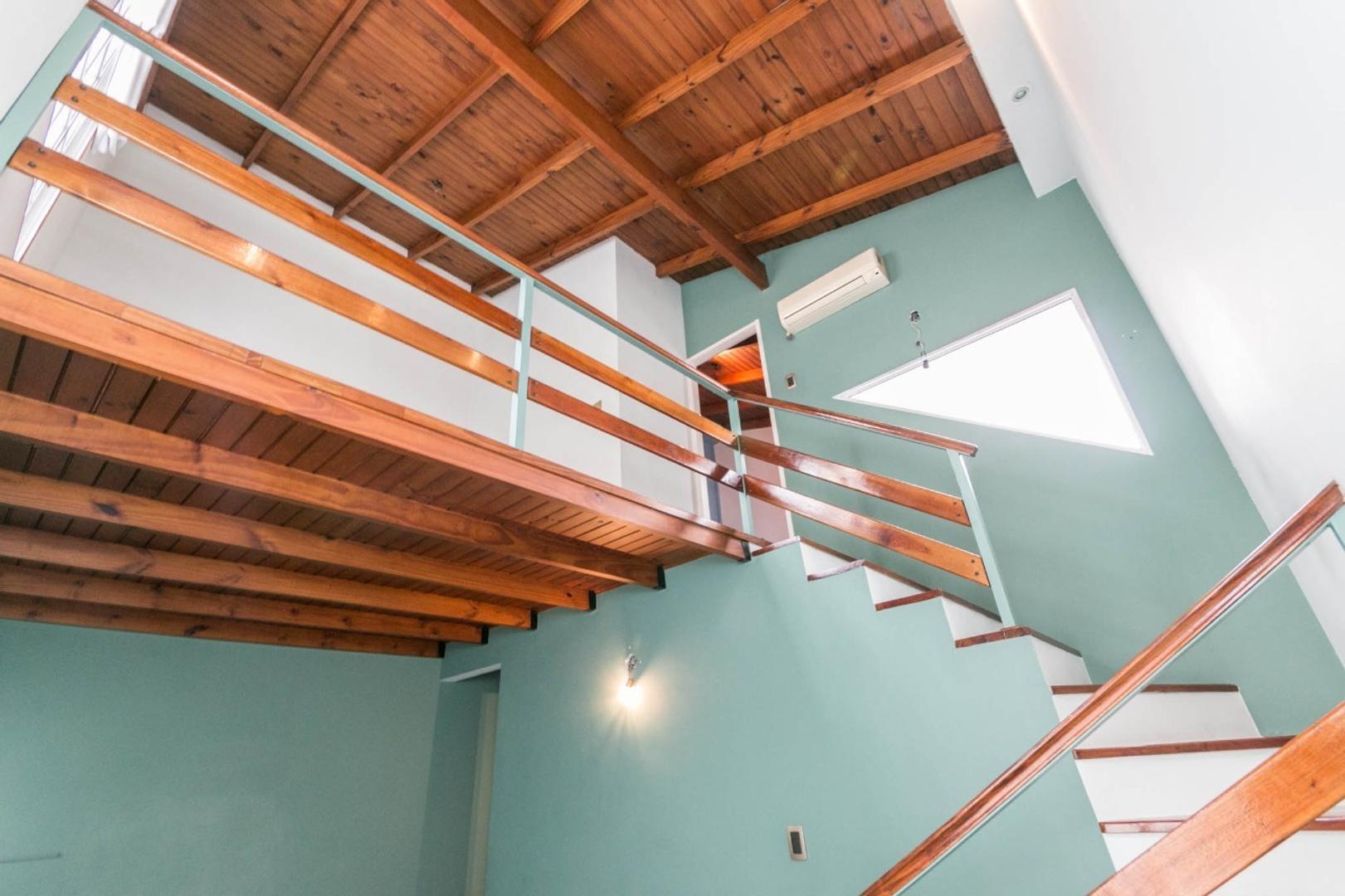 Depto Tipo Casa en Venta de 2 ambientes