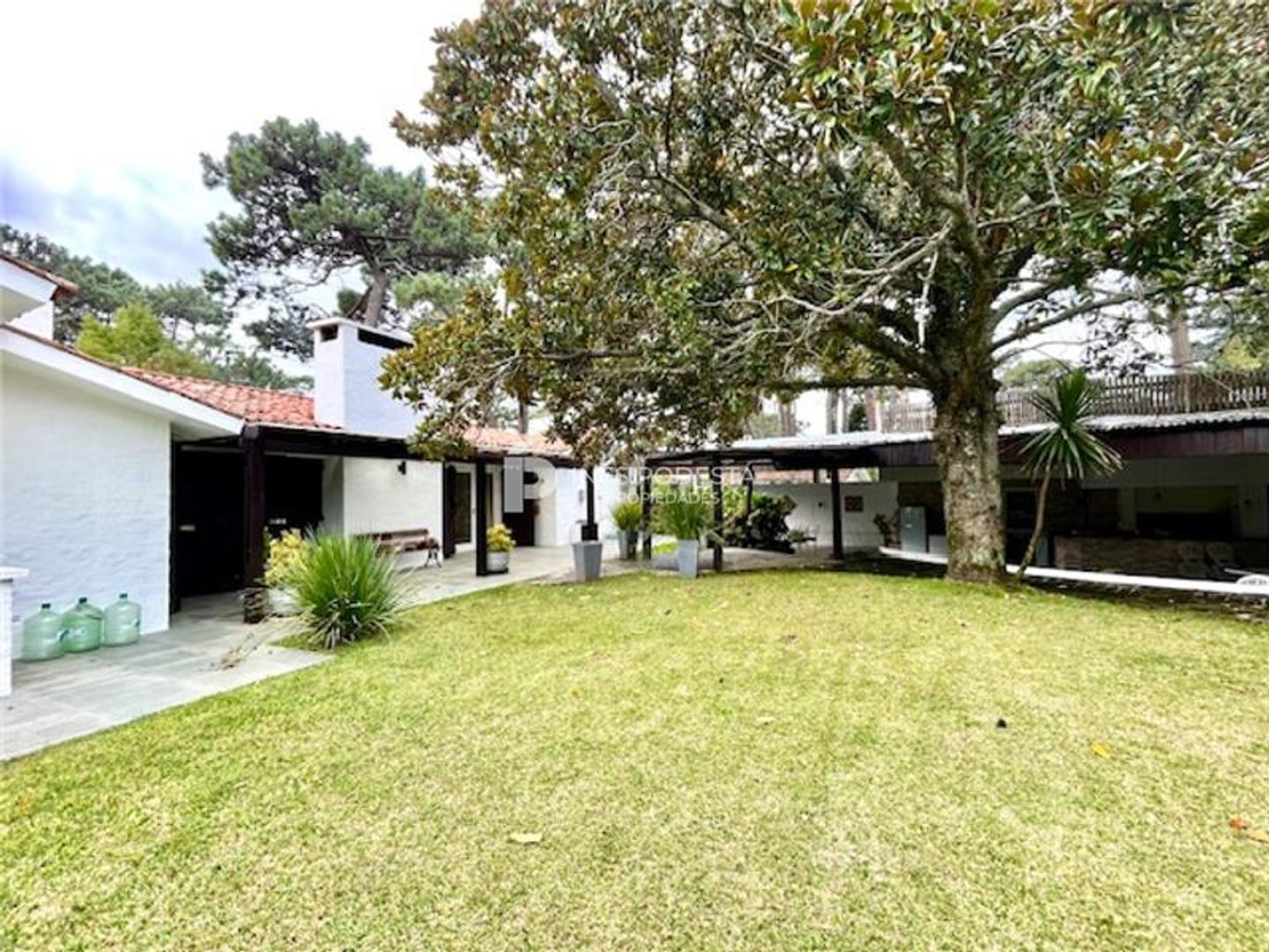 Casa en Alquiler en Punta del Este, USD 7.200