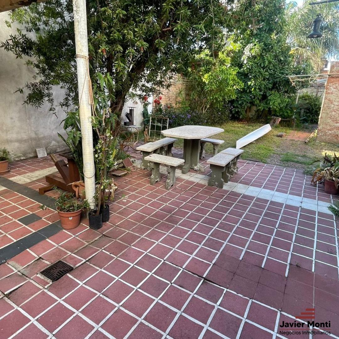 Casa 4 ambientes con 1 baño