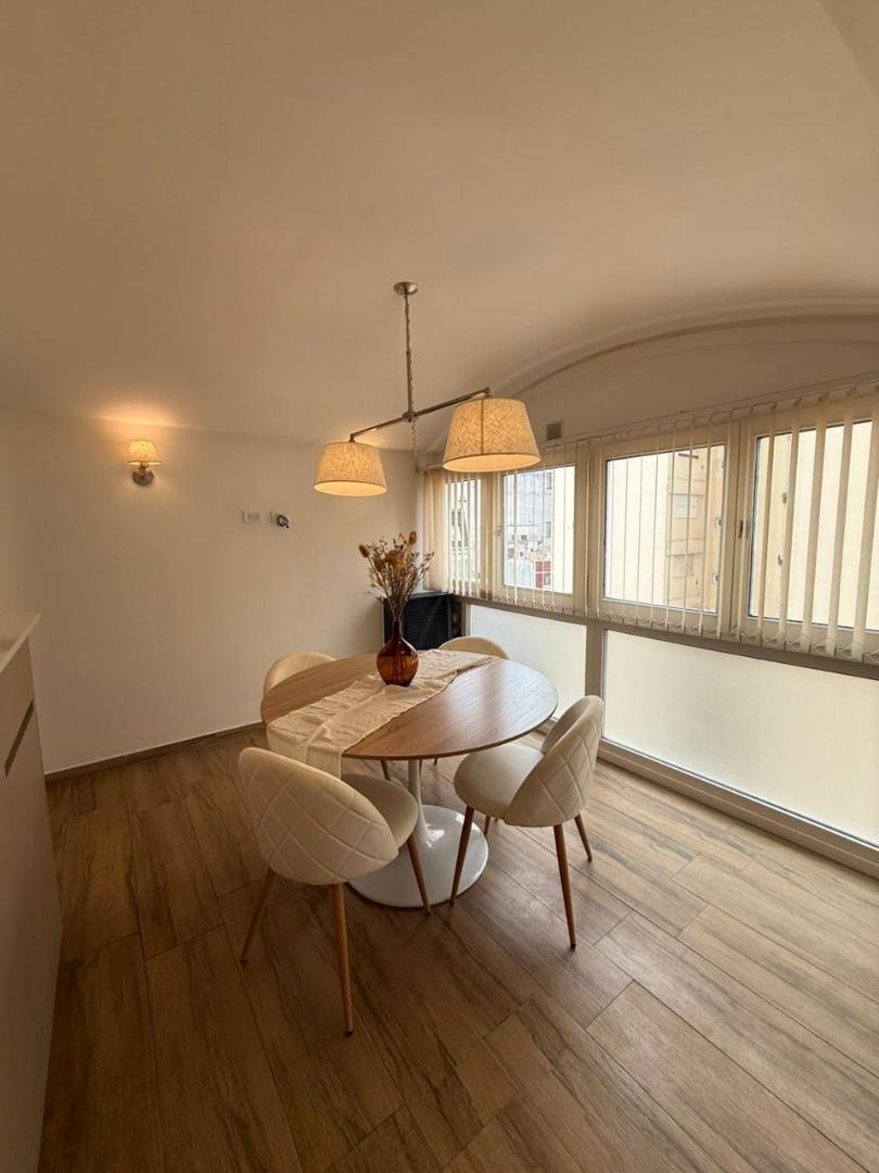 DEPARTAMENTO TIPO DUPLEX 3 AMBIENTES