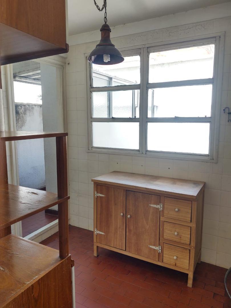 Departamento en Alquiler en Belgrano R, $ 800.000