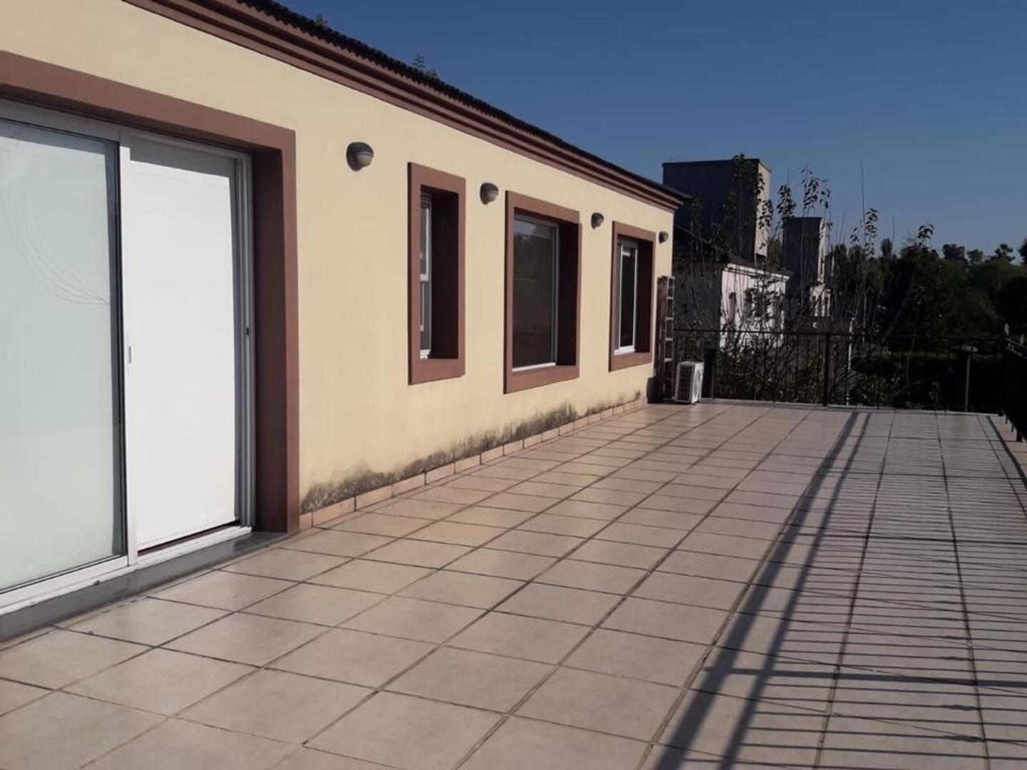 Casa en Venta en Francisco Alvarez, USD 400.000