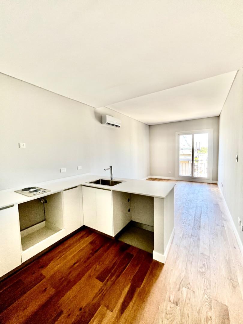 Oficina 2 ambientes con 1 baño