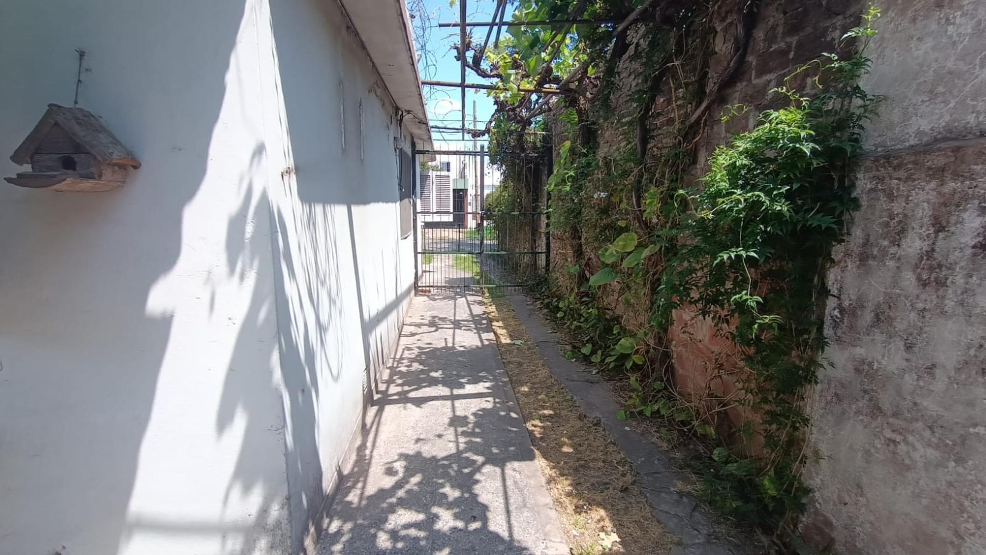 Casa 5 amb con patio y terraza - Billinghurst