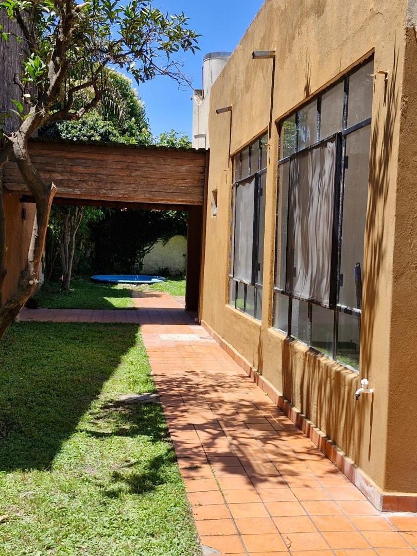 Casa en Venta en Martinez, USD 240.000
