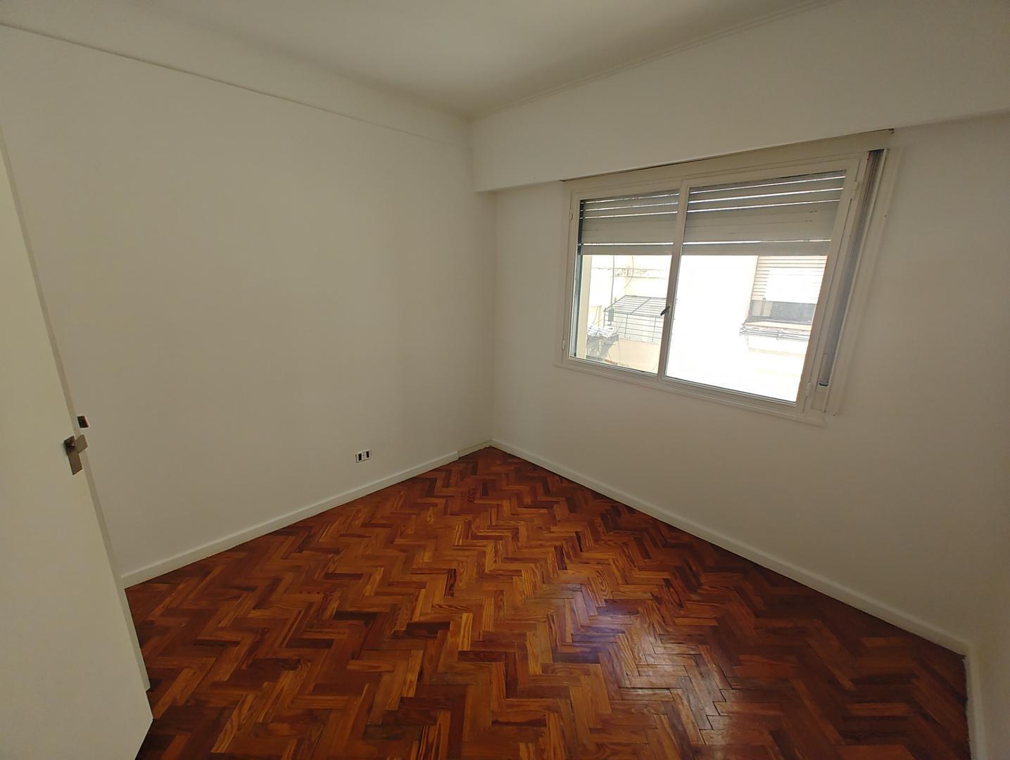 Tres ambientes al frente