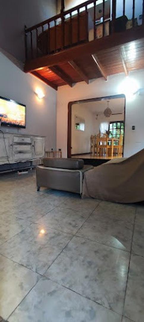 Casa 4 ambientes con 3 baños