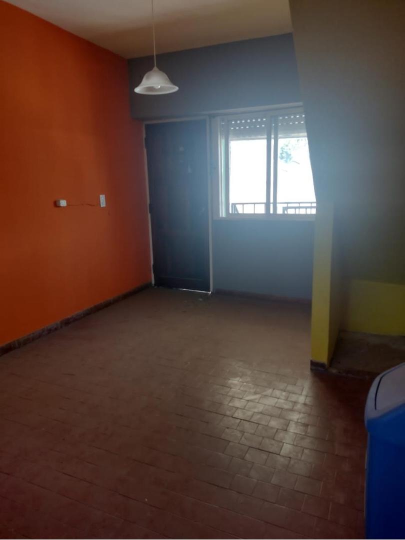 Depto Tipo Casa en Venta en Santos Lugares, USD 140.000
