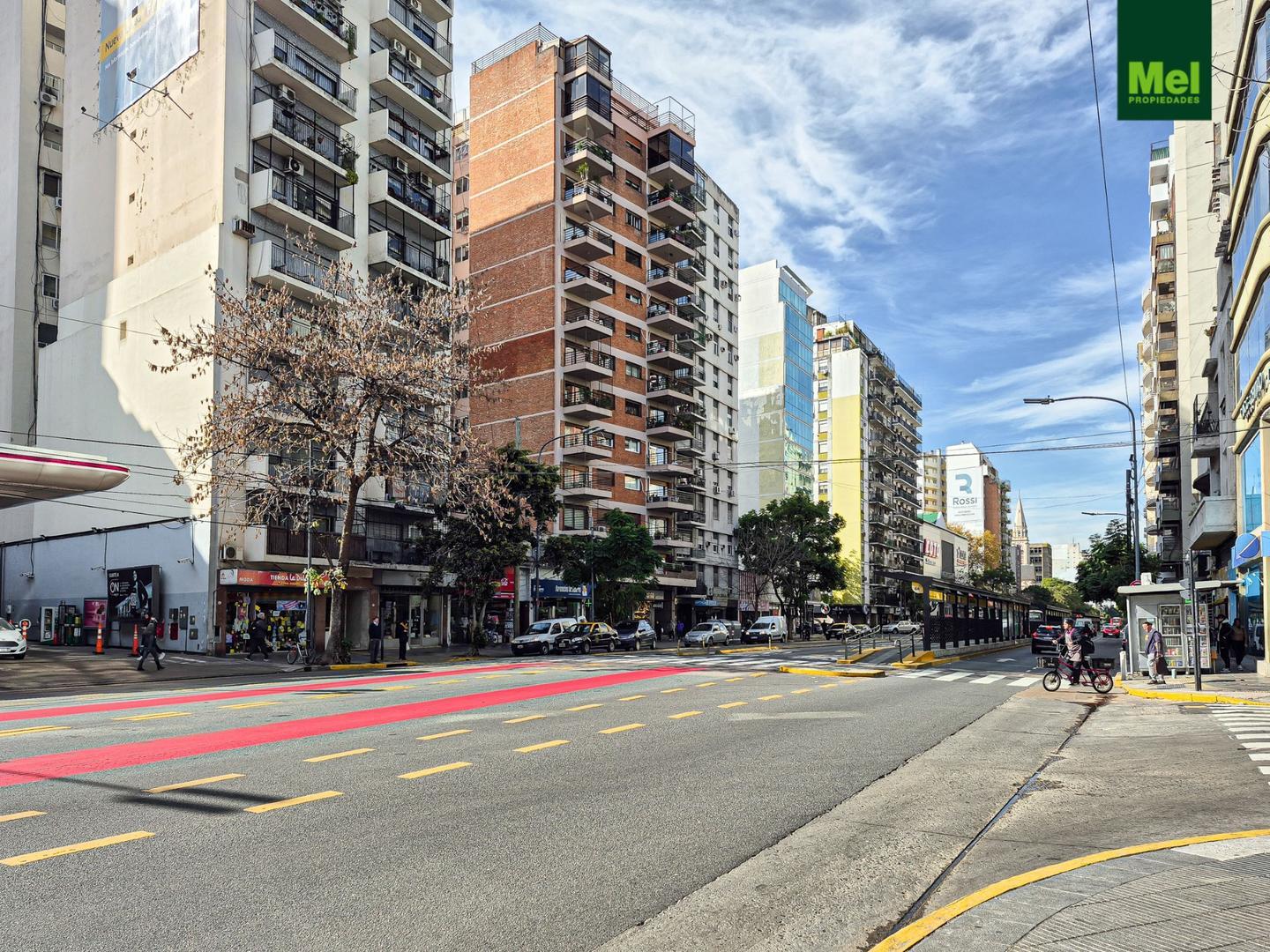 Única
