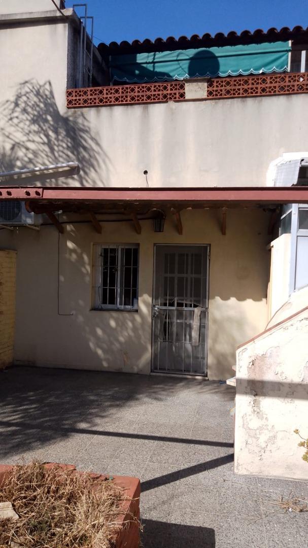 Casa 6 ambientes con 3 baños