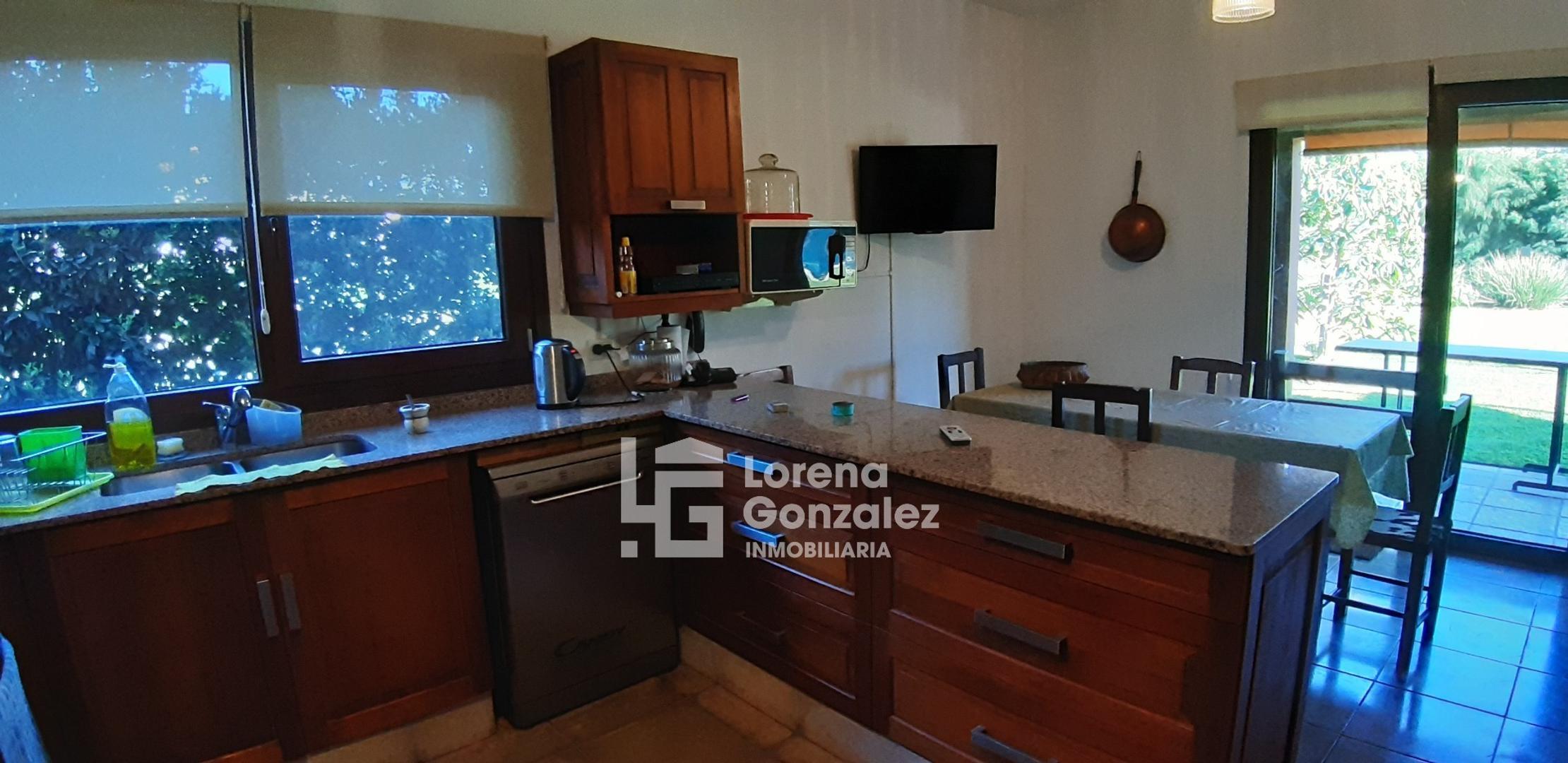 Casa 6 ambientes con 6 baños