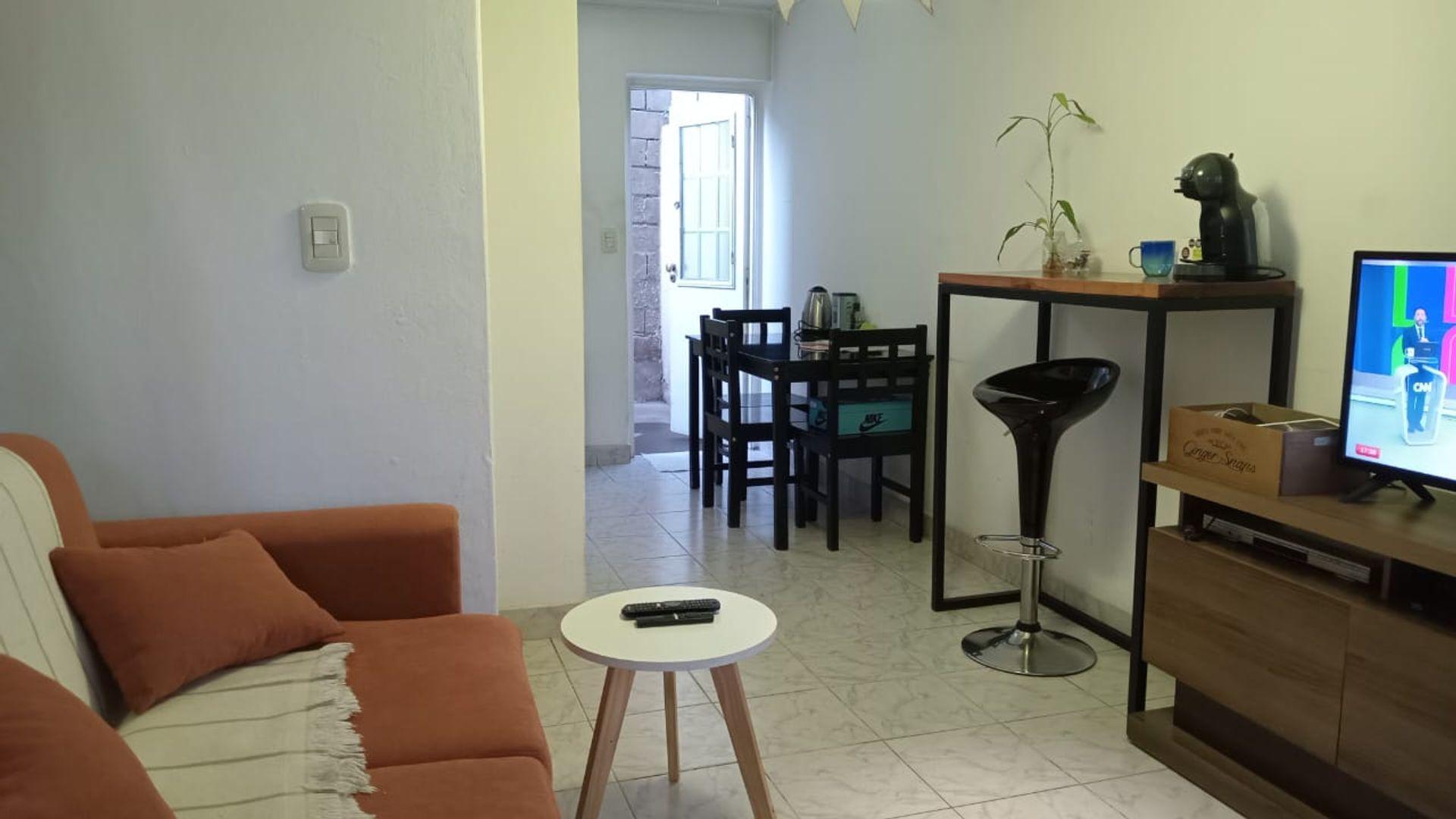 Depto Tipo Casa en Venta de 3 ambientes