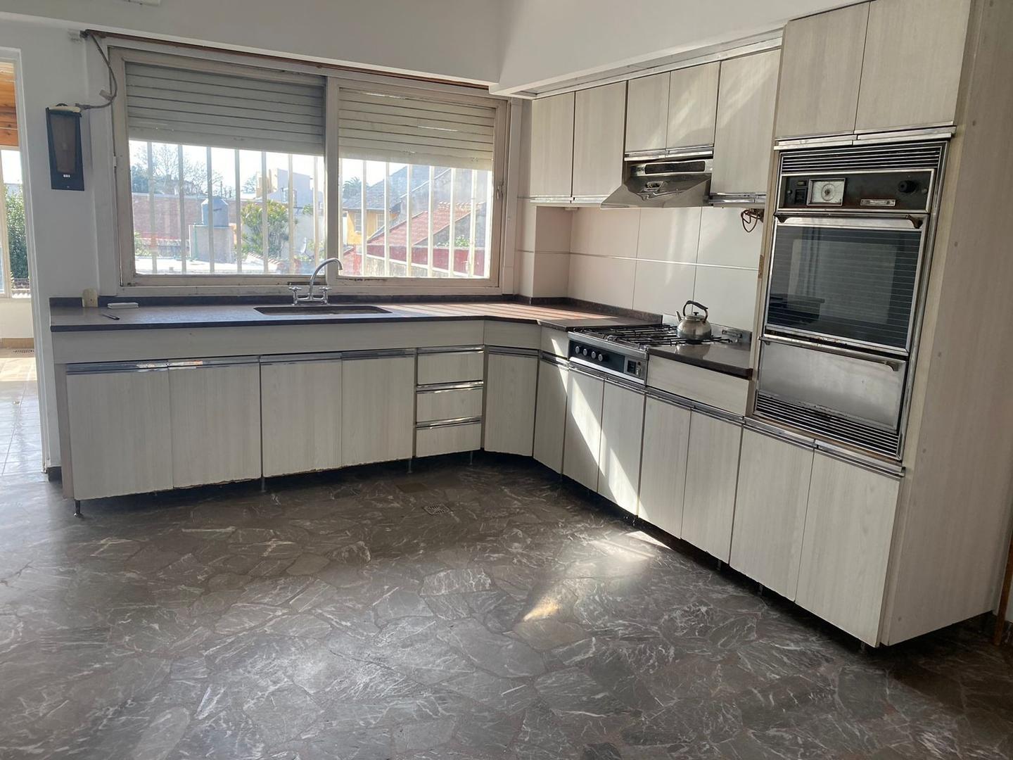 Moreno 3000 , Piso 1