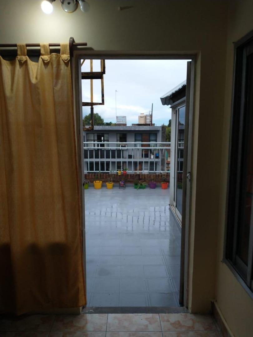 CASA 6 AMBIENTES CON LOCAL