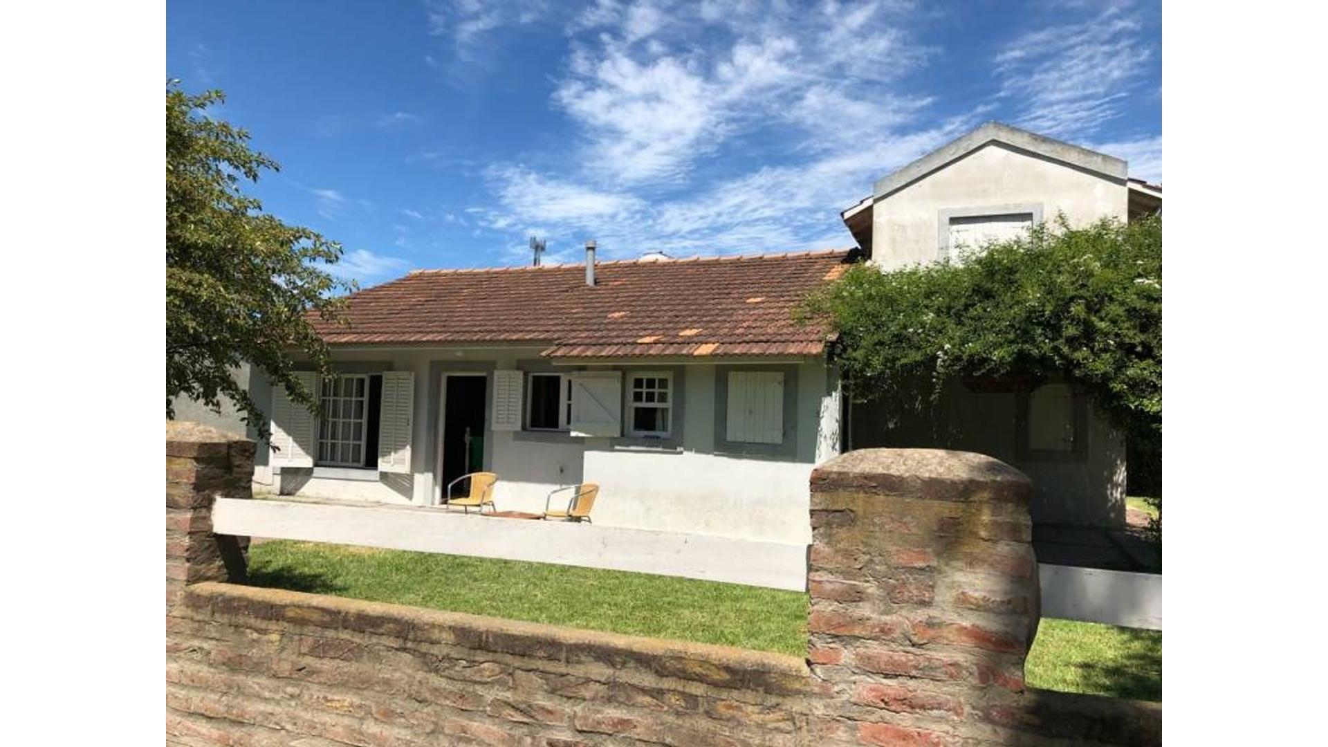 Casa en Santa Clara del Mar a 3 cdras de la playa 4 amb, 400