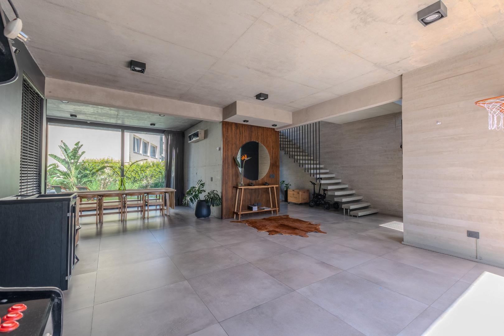 Casa en Alquiler de 4 dormitorios