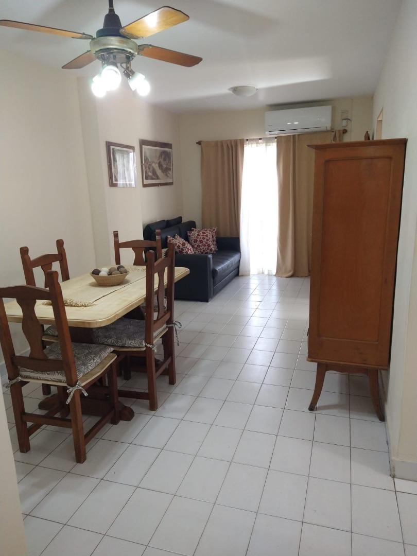 Vendo impecable departamento céntrico y cercanías al Parque