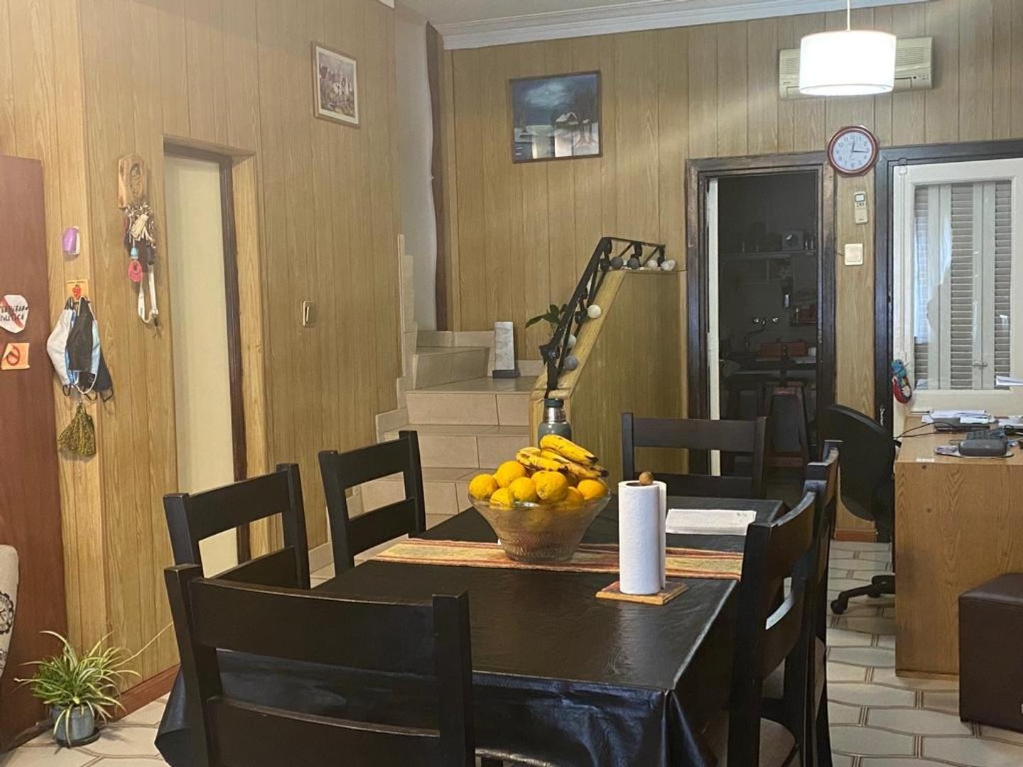 Depto Tipo Casa 5 ambientes con 3 baños