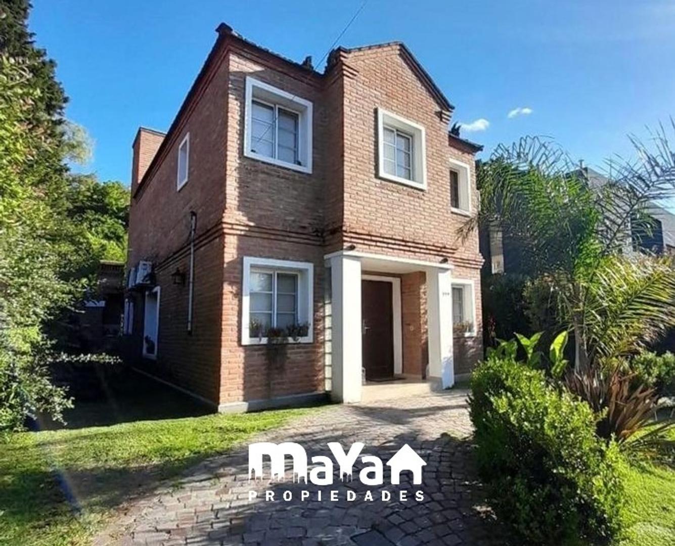 CASA EN VENTA - CLUB PRIVADO LOMA VERDE