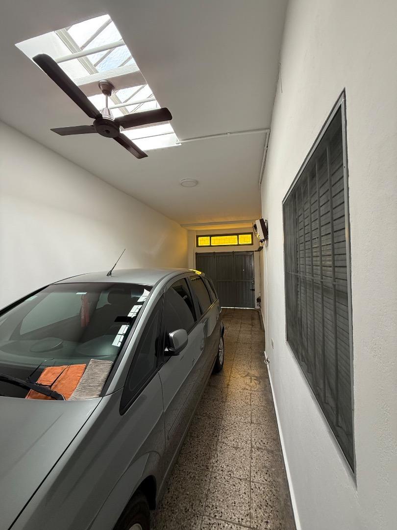 Aristobulo Del Valle 2600